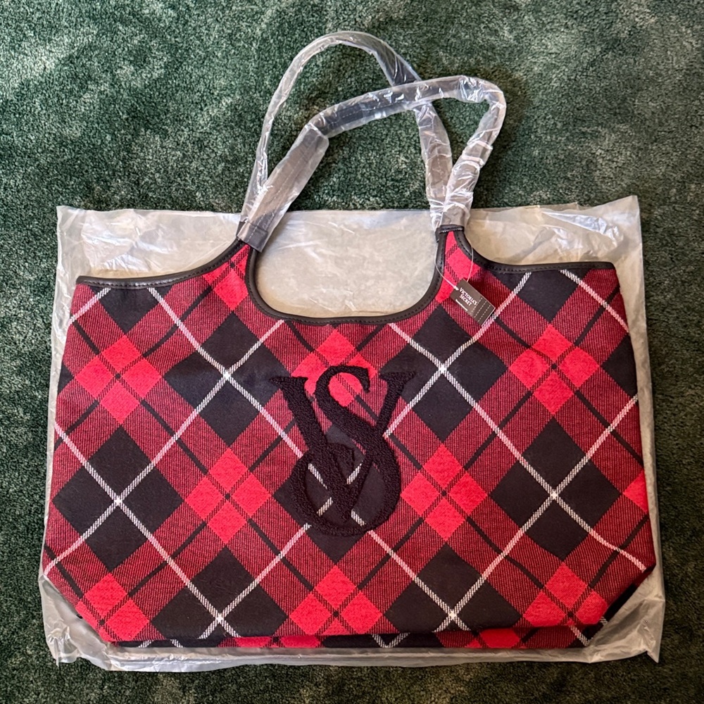 New with tag Victoria's Secret Red and Black Checkered Tote